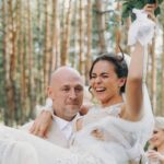 Oleksii Potapenko Instagram - Вітаю свою кохану дружину з 4 річчям нашого Українського весілля ,люблю тебе ще більше ♥️♥️♥️ @kamenskux