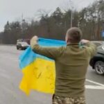 Oleksii Potapenko Instagram - Складний рік, сповнений болю та величезних втрат. Але ми не зламались, вистояли та щодня разом боремось за свою свободу та рідну землю. З великою вдячністю тим, хто нас захищає, хто лікує, охороняє та створює надійний тил. Ви - наші Герої! Перемога зовсім скоро , ми в це віримо! Слава нашим Захисникам та Захисницям! Слава ЗСУ! Слава Україні!