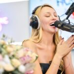 Olia Poliakova Instagram - Дорогенькі мої, вчора я вперше відсвяткувала свій День народження у ролі радіоведучої Lux FM @radioluxfm! Дякую всім слухачам, глядачам, гостям, які завітали сьогодні до мене. Дякую Lux FM @radioluxfm за підтримку важливої мети - збору коштів для 53 бригади медичної роти. За декілька годин ранкового ефіру разом нам вдалося зібрати 50 000 грн, але збір ми не закриваємо, тому що це дуже необхідно! Приєднуйтеся, донатьте, вітайте мене, посилання на банку залишила в шапці профілю. А серед тих, хто задонатить я розіграю 5 квитків meet&greet на свій концерт у Києві, 26 жовтня, з доступом за лаштунки. Разом до Перемоги! 💙💛 #ОляПолякова