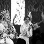 Olia Poliakova Instagram – Відбулася фантастична премʼєра музичної моновистави «Моє коріння». Дякую всім глядачам, які завітали підтримати цей проєкт та насолодитися українськими піснями в нових аранжуваннях!

Наступні вистави відбудуться 17, 18, 20, 21, 22 жовтня на сцені малого залу TEATROOM Палацу «Україна». Приходьте обов’язково!

#ОляПолякова #МоєКоріння Kyiv, Ukraine