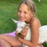 Olia Poliakova Instagram – 12! Моя маленька і вже така доросла дівчинка! Така кумедна і свідома, розумна і смішна, красива як сонце! Хочу щоб ти була здорова і щаслива! І щоб втілилося твоє єдине бажання вже півтора року , щоб закінчилась війна і ти повернулася додому! Бо нема для тебе кращого місця на землі ніж Україна ,твій ліс твоя річка , і твої тваринки, все що ти любиш! І воно обов’язково здійсниться! І ти як і сотні тисяч дітей повернешся в Україну і ми всі будем дуже щасливі! Давайте побажаємо це Алісі і всім нам! @alisa_polyakova_