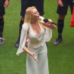 Olia Poliakova Instagram - Сьогодні виконала Державний Гімн України в аранжуванні Дмитра Саратського @dmitriy_saratsky на благодійному матчі футбольного клубу Шахтар з англійською командою Tottenham у Лондоні! Tottenham Hotspur Stadium