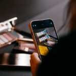 Olia Poliakova Instagram - Дорогенькі, з радістю ділюся з вами своєю гордістю – бренд косметики Polyakova Beauty @polyakova.beauty_official став партнером на цьогорічному London Fashion Week! 😍🇺🇦🇬🇧 Я щаслива, що моя косметика додала зіркового блиску в очах усіх учасників. Для нас із командою це стимул продовжувати працювати над новими продуктами, які даруватимуть красу та впевненість у собі кожній дівчині. Щиро вдячні за довіру та раді бути вашими партнерами @londonfashionweek @uainukcommunity