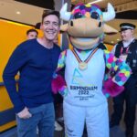 Oliver Phelps Instagram - Great time watching the boxing finals this evening at @birminghamcg22 such a great atmosphere for @deliciousboxing winning 🥇Also, Perry the bull was very friendly 😊 #birmingham2022 #commonwealthgames #boxing NEC Birmingham
