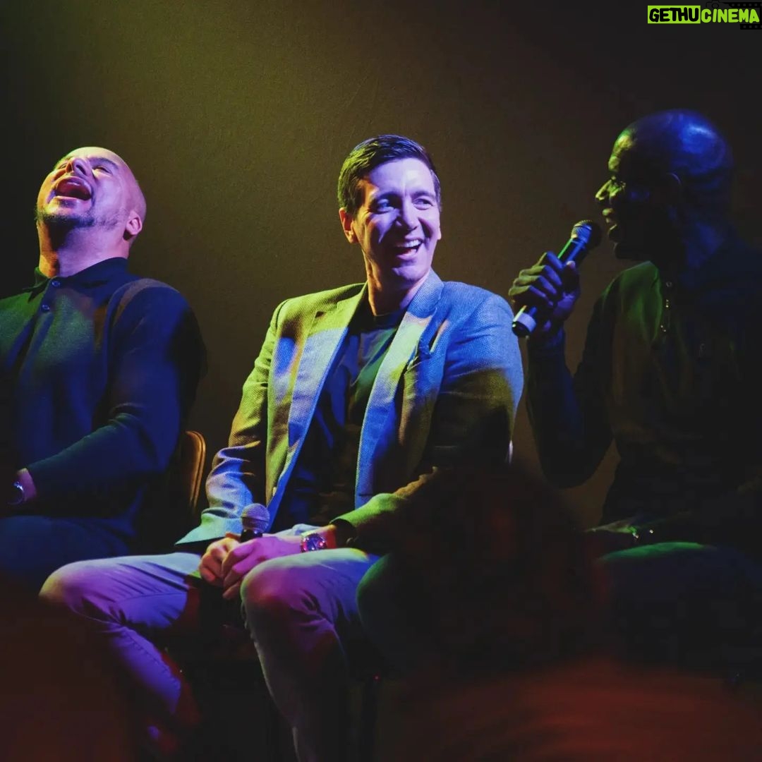 Oliver Phelps Instagram - Last Thursday night was so much fun helping raise some funds for @avfcfoundation @digbethdiningclubcic wth @iantaylor7 @bell.rupert and @ga11official The crowd were great fun and a lot of laughs had. Big shout out to @maxwhittle who kept the whole thing moving 😃 #avfc