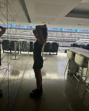 Olivia Holt Instagram - she’s the reason for the teardrops on my guitar ok u can unfollow me now