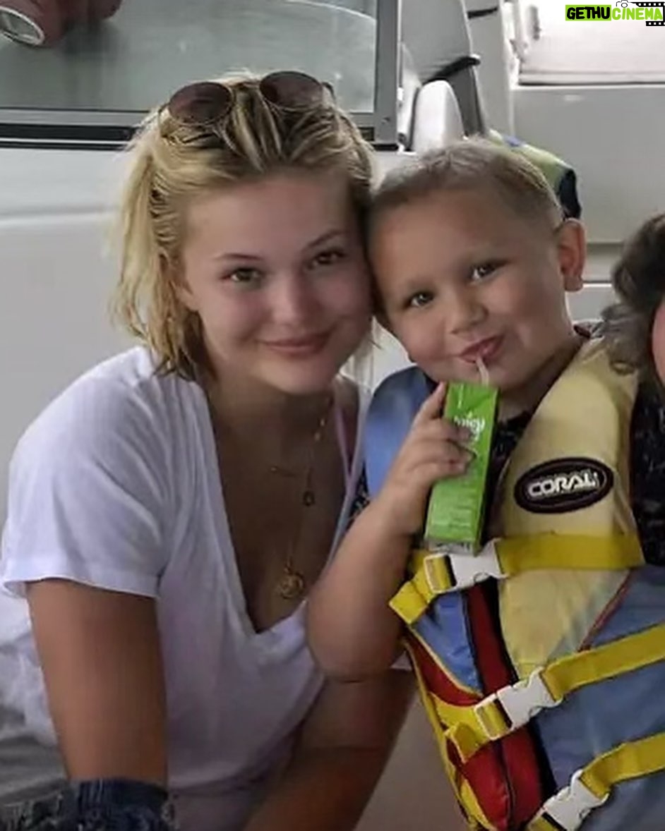 Olivia Holt Instagram - happy friday you beautiful humans! wanted to pop on here and let you all know i will be doing a live autograph signing with @streamily.live on december 5th. link in bio for details! all proceeds will be donated to Jase’s Magic Closet, in honor of my sweet lil cousin Jase, who passed away earlier this year. you can get a print right now at Streamily.com/oliviaholt and I will sign it live! thank you all for the support. Jase would have loved this 🤍