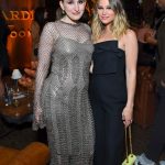 Olivia Holt Instagram - @vanityfair and my gorl @harleyquinnsmith