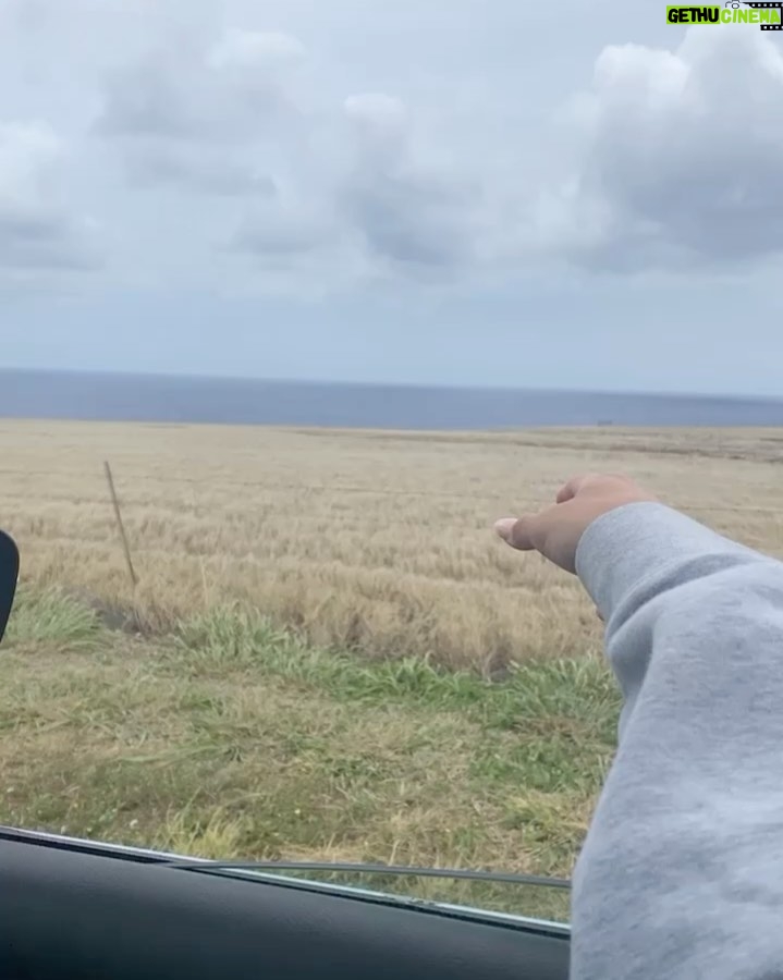Olivia Holt Instagram - good fishing, good food, cold beer Kona, Hawaii
