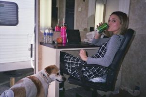 Olivia Holt Instagram - the making of @cruelsummer pt 1 on film🎞