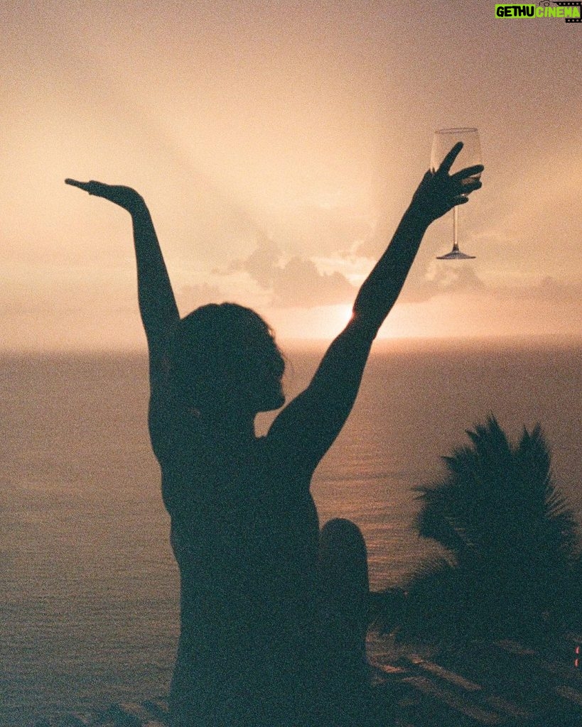 Olivia Holt Instagram - mexico on film 🌼 bye cutie summer