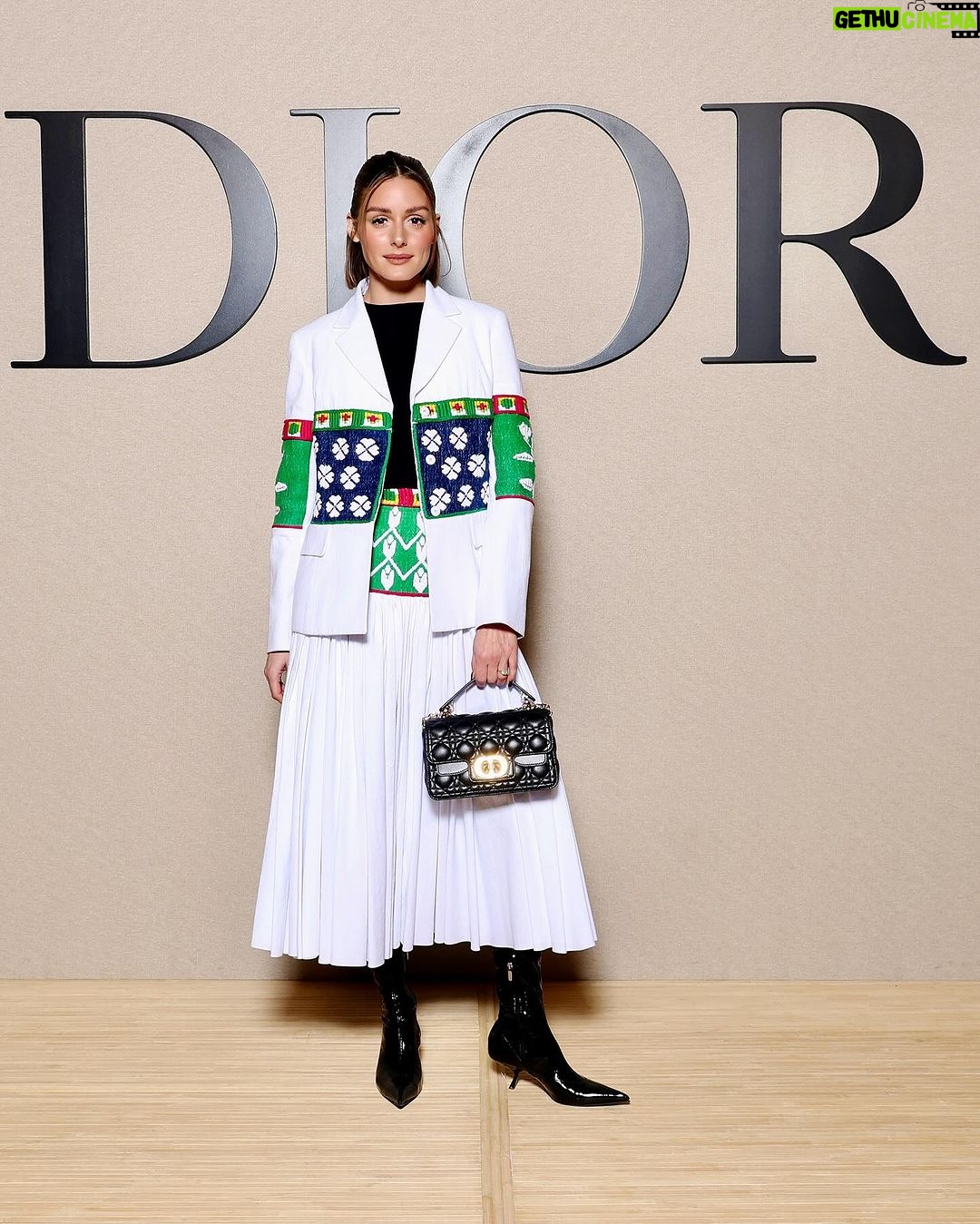 Olivia Palermo Instagram - 🪇 @dior | AW24/25 💇♀️: @stefanbertin 💄: @sam_tsan for @charlottetilbury 👢: @sergiorossi 📷: 1: @vincenzo_grillo 2-3: @thestoryalist 4: @the_fashion_counselor 5: @fifinewbery 6: @ahuypham 7: @dior 8-10: @essbeephoto Paris, France
