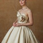 Olivier Rousteing Instagram - L’élégance Balmain at the Golden Globes 🤍 @ellefanning styled by @samanthamcmillen_stylist Pierre Balmain gown from 1960 The French legacy , so proud of showing the incredible craft and savoir faire from The Balmain House .
