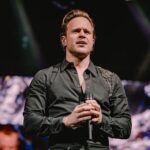 Olly Murs Instagram - Lil Photo dump of some my fav pics from this weekend 📸💪🏻 being back with the band was fun and seeing all you lovely lot was special! Day off today… then we go again!!