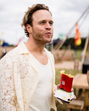 Olly Murs Instagram - Not everyday you marry the 3 things you love the most!! McNuggets, McFries and McMurs (in that order) 🤪🤣👌🏻
.
Thanks @mcdonaldsuk for the McNugget truck for our wedding weekend! Was Insane!