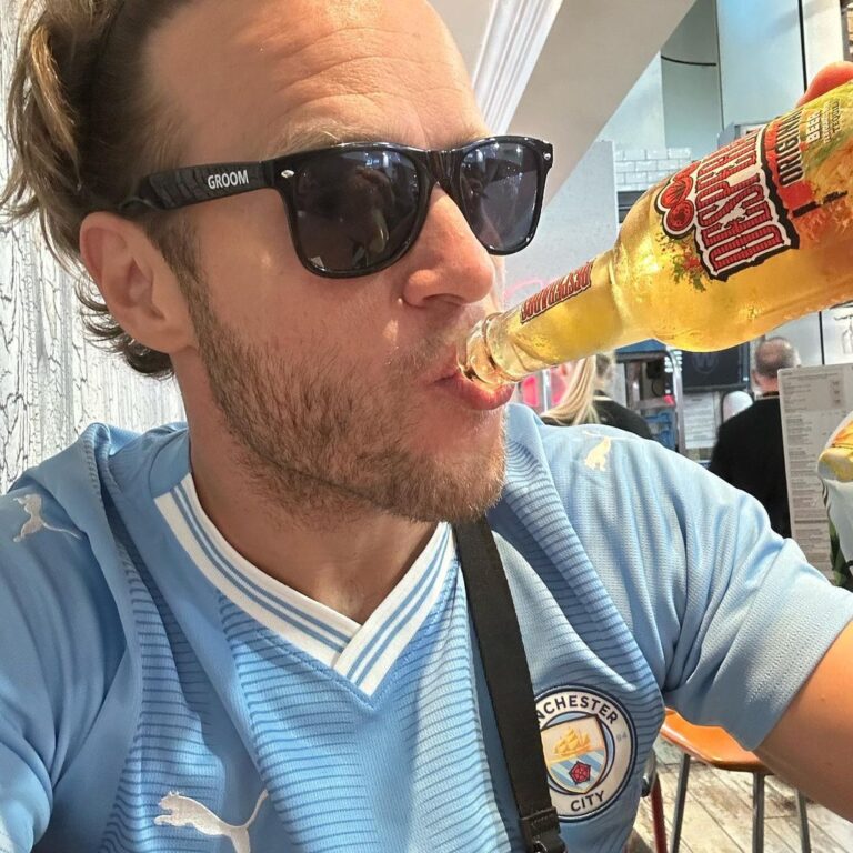 Olly Murs Instagram - Oh f#%k!! The Essex Jack Grealish is on his stag!! Wish me luck 🤣 been nice knowing you all 😅