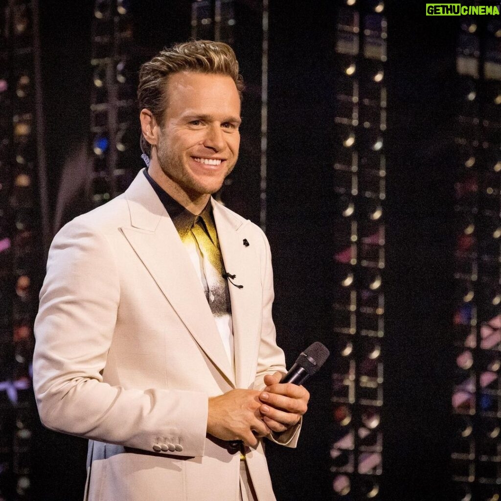 Olly Murs Instagram - Was loving the old whistle this week! Proper rascal number in the old white! Loved it! Another weekend of awesome transformations on Starstruck, the Ed Sheeran’s were crazy! Congrats to my man @cbmusic20 on reaching the final! Unreal mate!! . . Suit @lardiniofficial Shirt @alexandermcqueen Shoes @georgecleverley