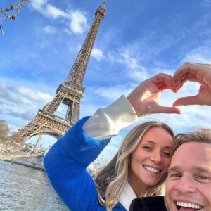 Olly Murs Instagram - Joyeux anniversaire à mon amour ❤️🇫🇷🥂