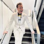 Olly Murs Instagram – Was loving the old whistle this week! Proper rascal number in the old white! Loved it! Another weekend of awesome transformations on Starstruck, the Ed Sheeran’s were crazy! Congrats to my man @cbmusic20 on reaching the final! Unreal mate!! 
.
.
Suit @lardiniofficial
Shirt @alexandermcqueen
Shoes @georgecleverley