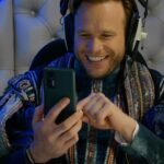 Olly Murs Instagram - #ad Anyone that knows me knows I’m super competitive, so it’s no surprise that I can’t stop playing this game! If I seem a bit distracted, you know why😉. Download @royalmatch and get playing! #RoyalMatch