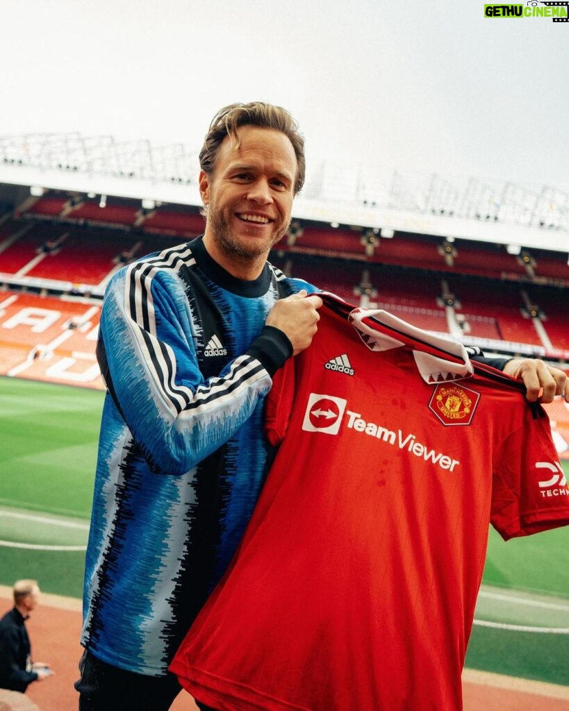 Olly Murs Instagram - A special visit to Old Trafford recently 🏟 Thanks for stopping by, Olly 🤝 #weareunited #mufc #ollymurs #oldtrafford