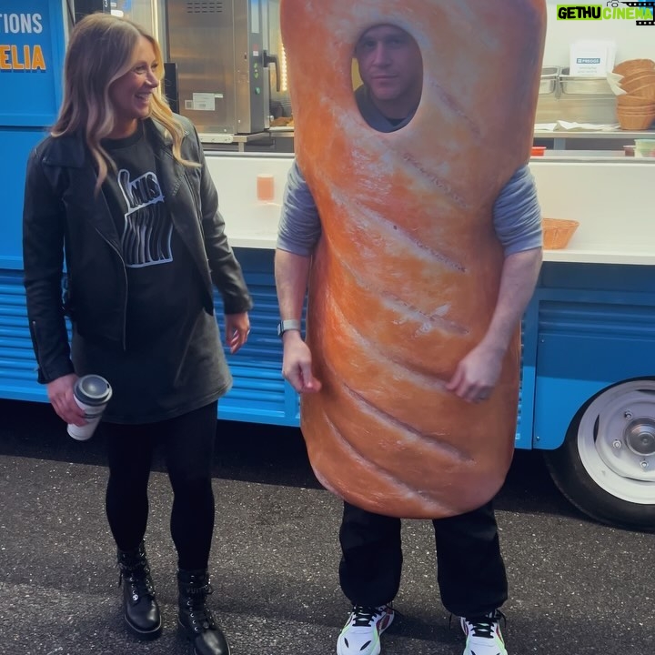 Olly Murs - 91.5K Likes - When Greggs do Baby Showers 👶🏻🙌🏻🤩🔥