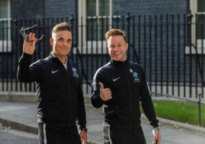 Olly Murs Instagram - Happy birthday to the main man, love ya Rob! Happy 50th mate 💙