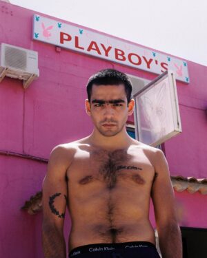 Omar Ayuso Instagram - conejita de playboy 🐇🐰💕