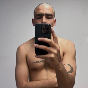Omar Ayuso Instagram - personaje nuevo, no pelo nuevo