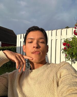 Omar Rudberg Instagram - Hope you’re having a nice summer