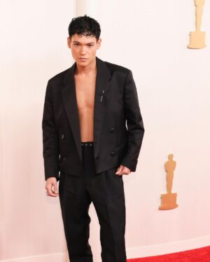Omar Rudberg Instagram - Thank you so so much The Academy and The Oscars for an unforgettable experience!! 🤍

Photo 1: Sarah Morris
Photo 2 Arturo Holmes
Photo 3 Rodin Eckenroth