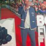 Omar Sy Instagram - Muchas gracias al Festival de Cine de Barcelona por recibirnos para presentar “PADRE Y SOLDADO” al público español. La acogida y las reacciones fueron muy conmovedoras. @acontrafilms 🙏🏿 Un immense merci au festival du film de Barcelone de nous avoir reçus pour présenter « Tirailleurs » au public espagnol. L’accueil et les réactions étaient très touchants. Barcelona, Spain