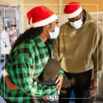 Omar Sy Instagram - ❤️‍🩹 Les Noëls CKDB continuent ! Vendredi dernier, @omarsyofficial et @ayanakamura_officiel se sont rendus au chevet de nos jeunes patients de l’Hôpital Louis Mourier (92) et ont distribué cadeaux, bonheur et sourires aux enfants ! 🎄Un grand merci à notre parrain Omar Sy ainsi que Aya Nakamura pour leur temps et leur générosité. Crédits photo : @brunogasperini #CKDB #CéKeDuBonheur #association #enfance #ensemble #partage #OmarSy #AyaNakamura #HopitalLouisMourier #NoelCKDB Hôpital Louis-Mourier, AP-HP