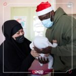 Omar Sy Instagram - ❤️‍🩹 Les Noëls CKDB continuent ! Vendredi dernier, @omarsyofficial et @ayanakamura_officiel se sont rendus au chevet de nos jeunes patients de l’Hôpital Louis Mourier (92) et ont distribué cadeaux, bonheur et sourires aux enfants ! 🎄Un grand merci à notre parrain Omar Sy ainsi que Aya Nakamura pour leur temps et leur générosité. Crédits photo : @brunogasperini #CKDB #CéKeDuBonheur #association #enfance #ensemble #partage #OmarSy #AyaNakamura #HopitalLouisMourier #NoelCKDB Hôpital Louis-Mourier, AP-HP