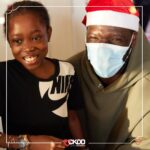 Omar Sy Instagram - ❤️‍🩹 Les Noëls CKDB continuent ! Vendredi dernier, @omarsyofficial et @ayanakamura_officiel se sont rendus au chevet de nos jeunes patients de l’Hôpital Louis Mourier (92) et ont distribué cadeaux, bonheur et sourires aux enfants ! 🎄Un grand merci à notre parrain Omar Sy ainsi que Aya Nakamura pour leur temps et leur générosité. Crédits photo : @brunogasperini #CKDB #CéKeDuBonheur #association #enfance #ensemble #partage #OmarSy #AyaNakamura #HopitalLouisMourier #NoelCKDB Hôpital Louis-Mourier, AP-HP