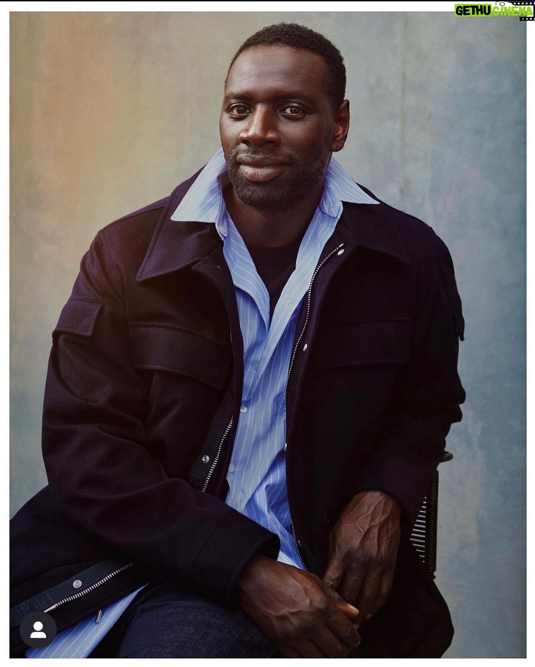 Omar Sy Instagram - 📷 @daniellelevitt 👕 @dior w/ @oliver_vaughn 🤵🏿♂️ @barbaraguillaume & #DonCampbell Set Design @itsmyjello For @numeromagazine Los Angeles, California