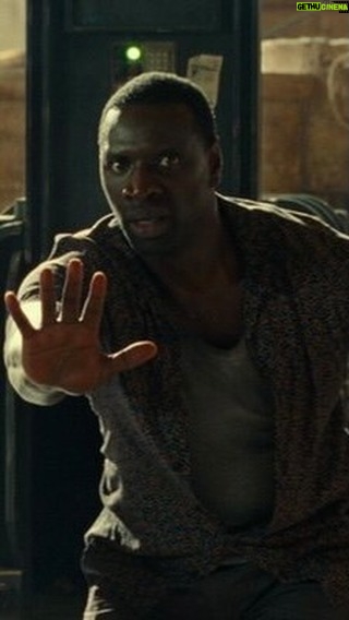 Omar Sy Instagram - #JurassicWorldDominion only in theaters in 6 days ! Thanks to my man @colin.trevorrow & @nbcuniversal for offering me again the opportunity to share the set with these incredible cast and team !