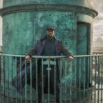 Omar Sy Instagram - @lupin_netflix Il est de retour... et en danger. Découvrez une scène exclusive de la partie 3 de Lupin, dispo le 5 octobre. Lupin is back ... in danger. Watch an exclusive clip from Part 3 #TUDUM