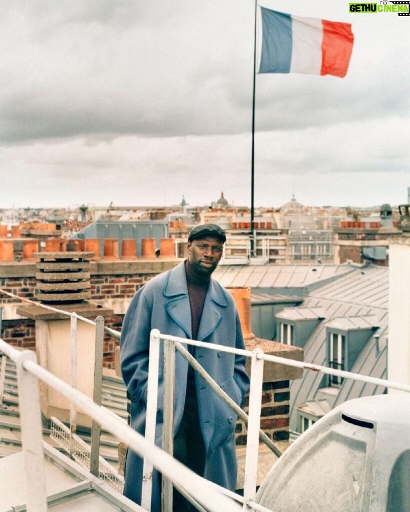 Omar Sy Instagram - Thank you @voguemagazine 📸 @jonasunger Paris, France