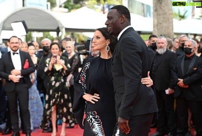 Omar Sy Instagram - Tirailleurs hier soir en ouverture de la sélection “un certain regard” @festivaldecannes 🙏🏿 Cannes La Croisette