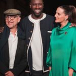 Omar Sy Instagram - Muchas gracias al Festival de Cine de Barcelona por recibirnos para presentar “PADRE Y SOLDADO” al público español. La acogida y las reacciones fueron muy conmovedoras. @acontrafilms 🙏🏿 Un immense merci au festival du film de Barcelone de nous avoir reçus pour présenter « Tirailleurs » au public espagnol. L’accueil et les réactions étaient très touchants. Barcelona, Spain