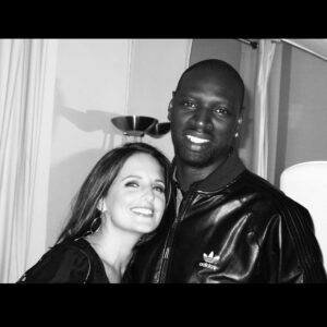 Omar Sy Instagram - Ma Lion Queen,
Ma Meilleur Copain,
Mon Amour,
Aujourd’hui, c’est ton jour 🎂
Pour la 24eme fois, 
je te souhaite un joyeux anniversaire. 
c’est bon ce temps qui passe avec toi…
je t’aime. @mynameishelenesy