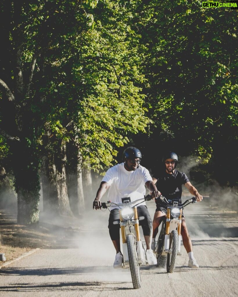 Omar Sy Instagram - Summer biking memories with my bro @jr captured by @justinweiler ✌🏿