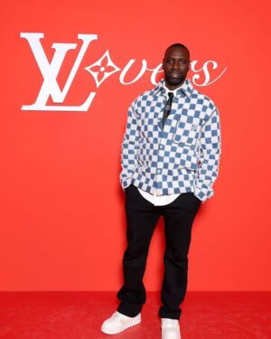 Omar Sy Instagram - Louis Vuitton FW 24-25 Mens Show @louisvuitton 

Congrats @pharrell for an inspiring and beautiful show.