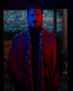 Onur Tuna Instagram - Fotograf: Cem Talu  @cemtalu
Styling: Taylan Gül @taylangulstyle
Saç Makyaj: Osman Nuri Buruk @osmannuriburuk
Styling Asist: Dilara İlçin @ilcindilara
  Simge Rişvan @simgerisvan