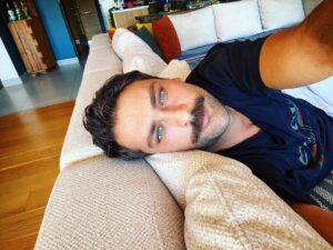 Onur Tuna Instagram - bu sene böyleyiz #mahkum @mfyapimtv @foxturkiye #fıratbulut