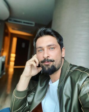 Onur Tuna Instagram - bi kedi buldum sanki