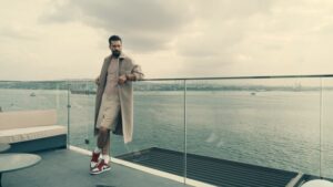 Onur Tuna Instagram - Video @zobunus 
Röportaj @timurcanersoy
Fotoğraf @unalturhan
Moda editörü @melisaacomert
Saç @akin_unal
Makyaj @burkhu
@baglankeskin @allmagazine