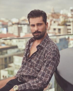 Onur Tuna Instagram - Si minör