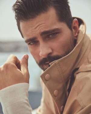 Onur Tuna Instagram - @allmagazine 🤘🏻